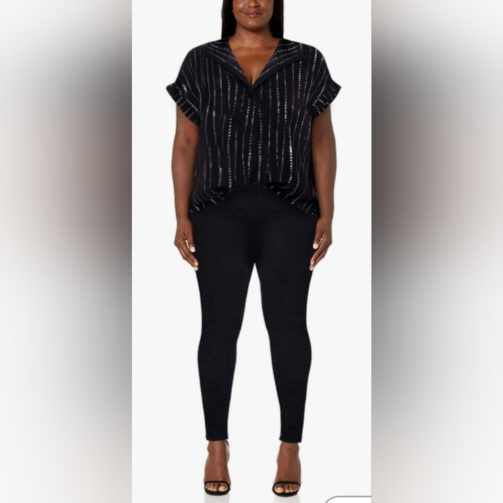 Timeson Short Sleeve Top - Picture 3 of 7